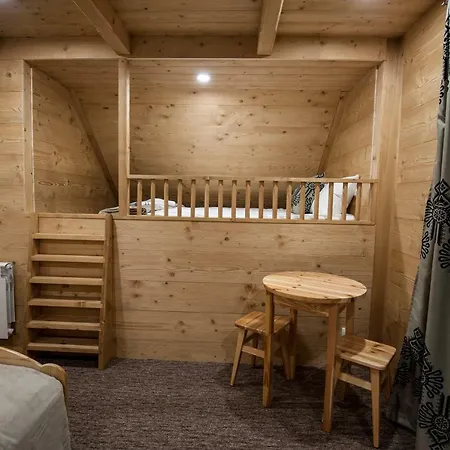 Quarto em Acomodações Particulares Osada Groń