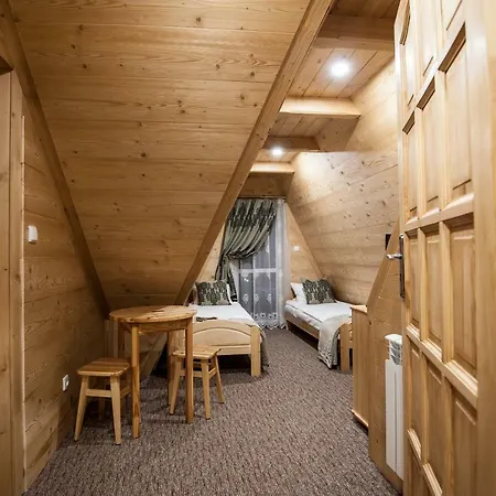 Quarto em Acomodações Particulares Osada Groń